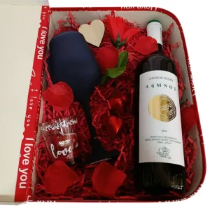 Σύνθεση Κρασιού Αγίου Βαλεντίνου "Η Βαλίτσα της Αγάπης"